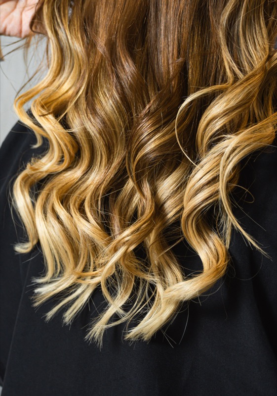 Mega hair aplicado por Marcia Santos Coiffeur 4